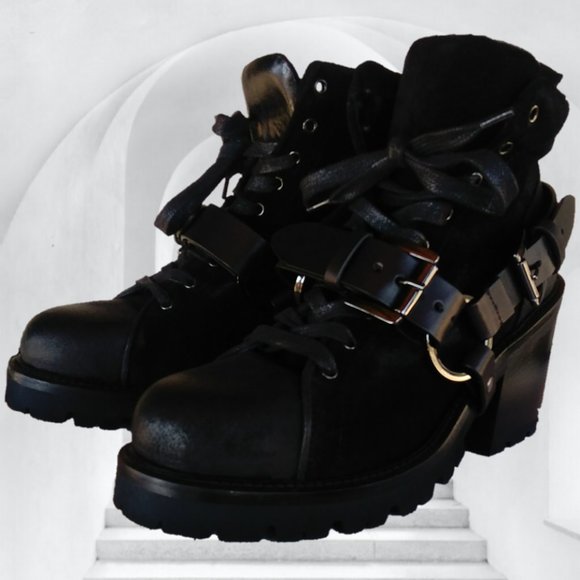 STEVEN by STEVE MADDEN 7 BLACK LEATHER BOOTS HARNESS STRAPS goth witch - Picture 2 of 16